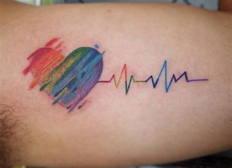 tatuajes de lesbianas|Tatuajes LGBTQ para expresarse : Símbolos de orgullo y lucha